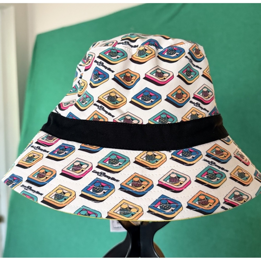 Walt Disney World Parks Mickey Mouse Disney Logo AOP Sun Bucket Hat Adult EUC